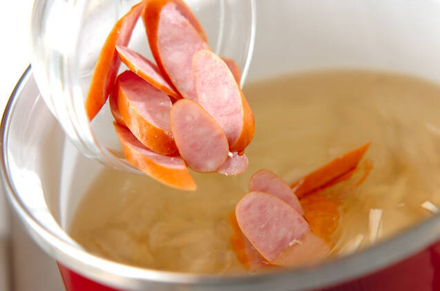 ゴボウとソーセージのみそ汁の作り方の手順3