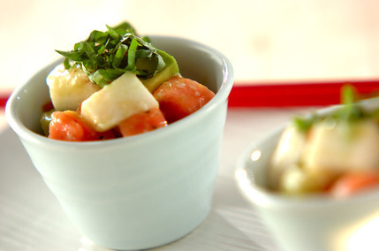 トマトアボカド長芋の塩麹マリネ