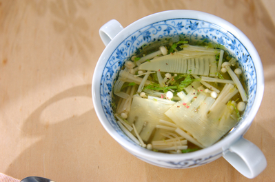 レタスのスープ レシピ 作り方 E レシピ 料理のプロが作る簡単レシピ