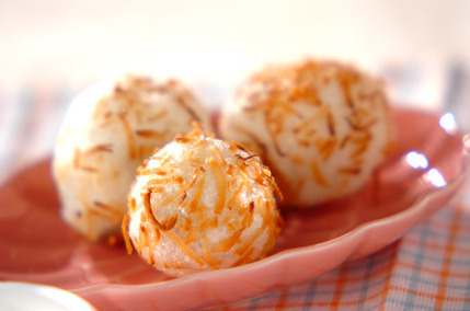 ココナッツ揚げ団子