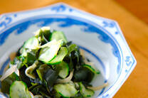 キュウリとワカメの酢の物