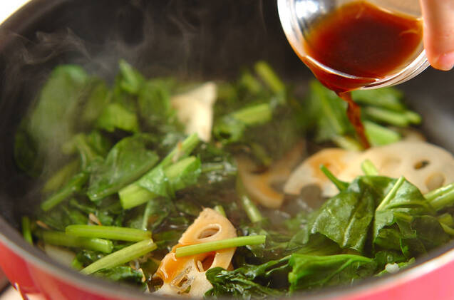 ホウレン草の炒め和えの作り方の手順4