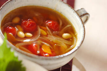 大豆のピリ辛トマトスープ
