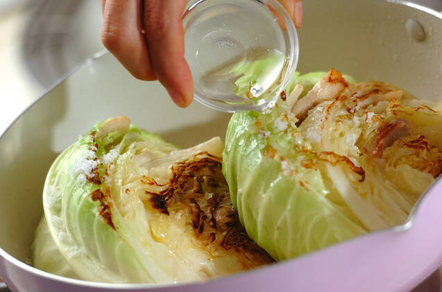 キャベツとゆで豚の塩煮の作り方の手順4