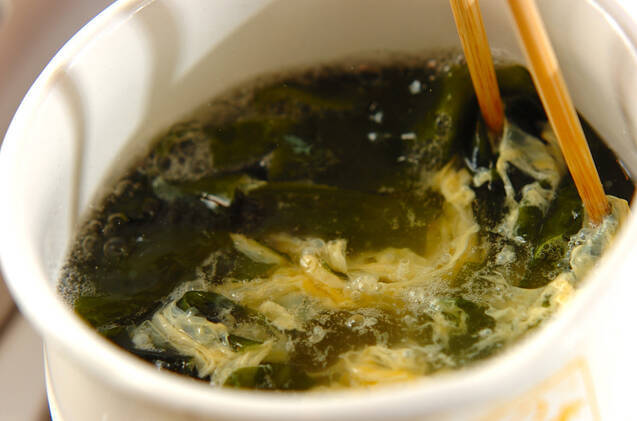 ワカメと卵のスープの作り方の手順3