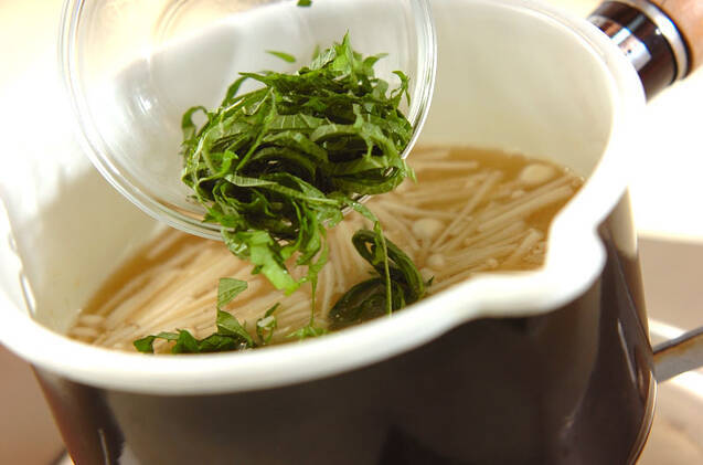 納豆とエノキのみそ汁の作り方の手順5