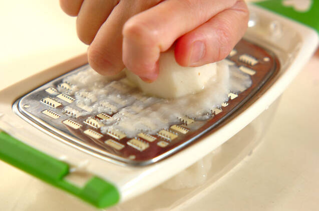 ふんわり卵のトロロ汁の作り方の手順1