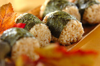 ウズラの煮卵おにぎり