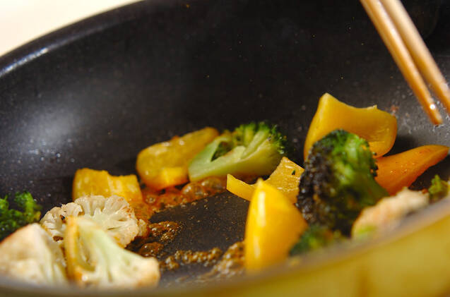 カリフラワーのカレー炒めの作り方の手順5