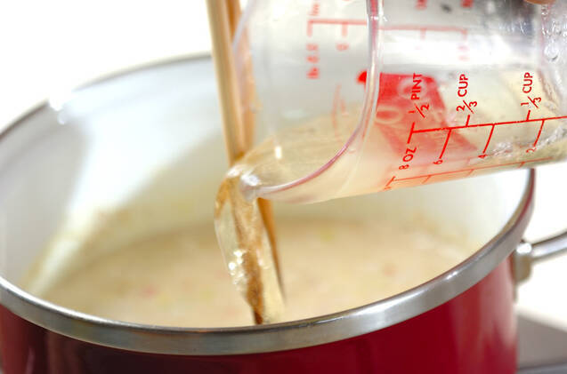 卵白とハムのスープの作り方の手順3