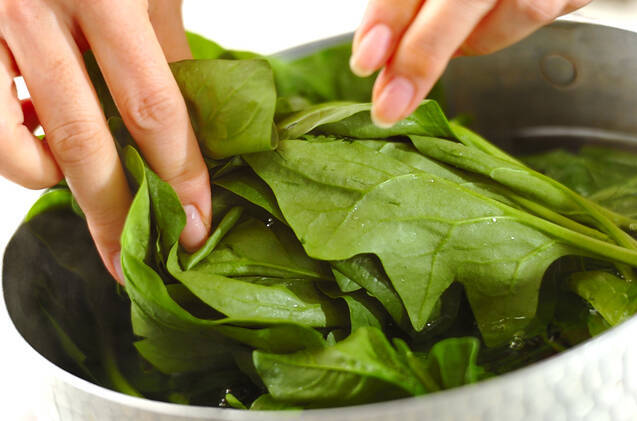 ホウレン草のユズ和えの作り方の手順1