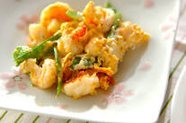 エビとキヌサヤの塩炒め