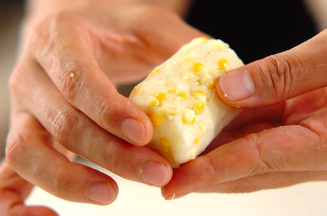 生トウモロコシで！たっぷりコーンコロッケの作り方の手順5