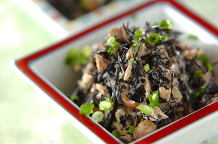 ヒジキの煮物とツナのマヨネーズ和え