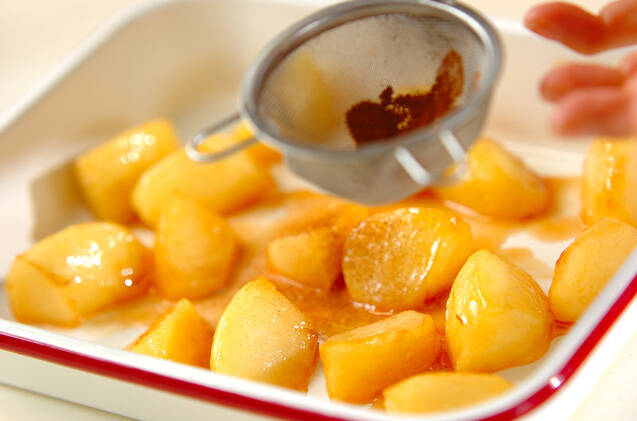 リンゴのベニエの作り方の手順1