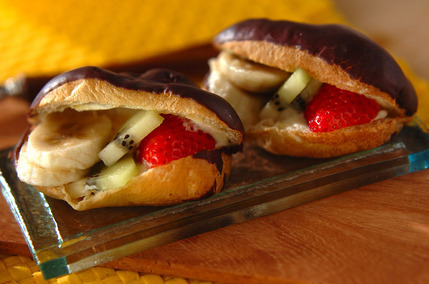 フルーツエクレア