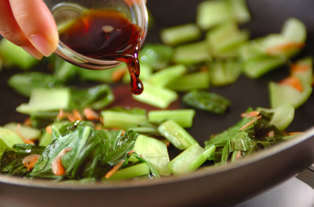 チンゲンサイのポン酢炒めの作り方の手順2