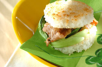 甘辛豚肉のライスバーガー