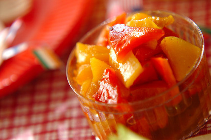 お弁当の彩りに♪パプリカのマリネ