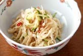 切干し大根の梅肉和え