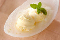 アイス・梨ソース