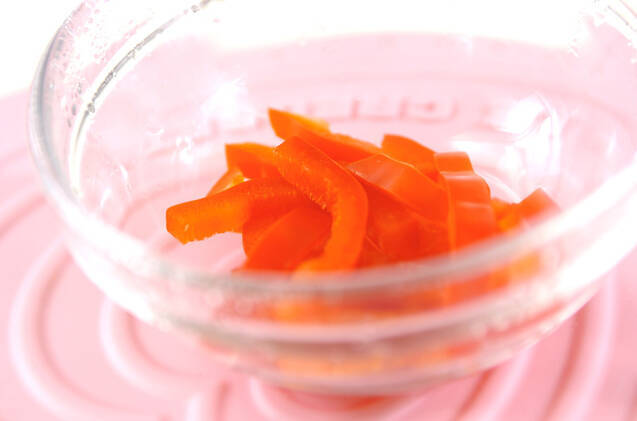 パプリカのおかか和えの作り方の手順1