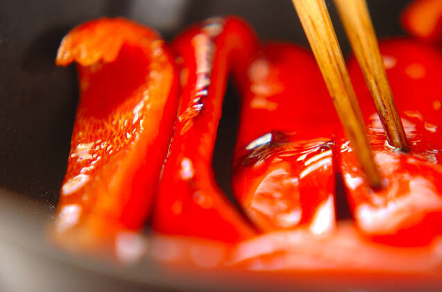 パプリカの焼き浸しの作り方の手順3