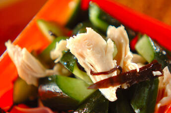 ササミとキュウリの和え物