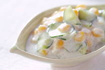 キュウリ&コーンサラダ