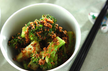 ブロッコリーのゴマ和え