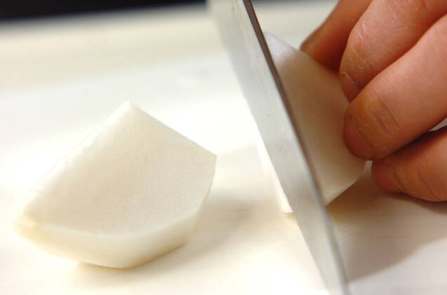 豚バラとカブのスープの作り方の手順1