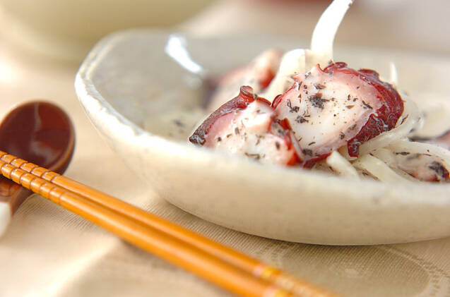 タコのユカリマヨ和え