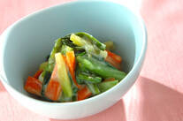 ニンジンとワケギのからし酢みそ和え