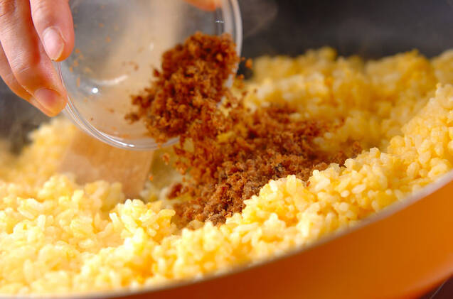 卵チャーハンの作り方の手順2