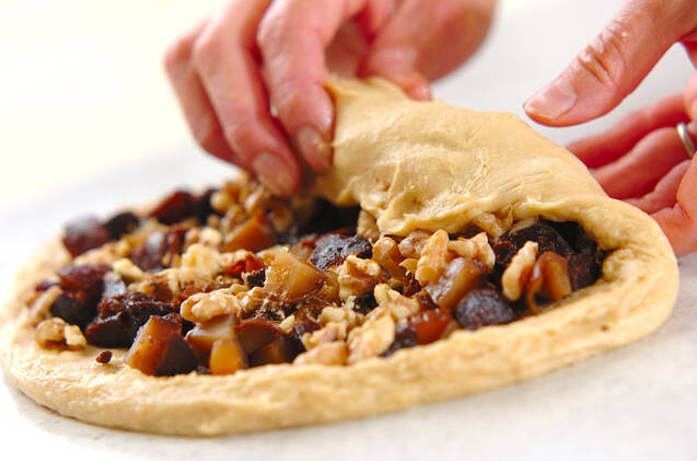 マロンたっぷり黒糖シュトーレンの作り方の手順6