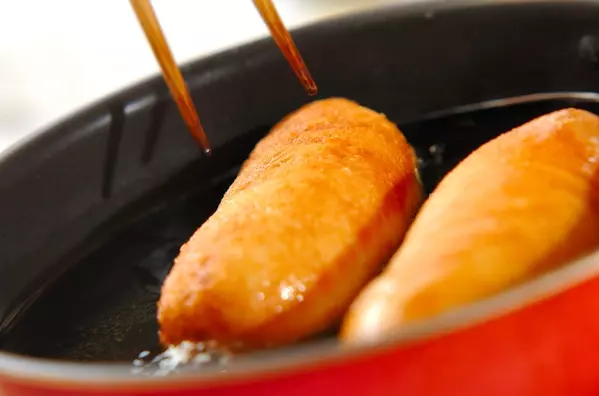 懐かしい給食の揚げパンの作り方6