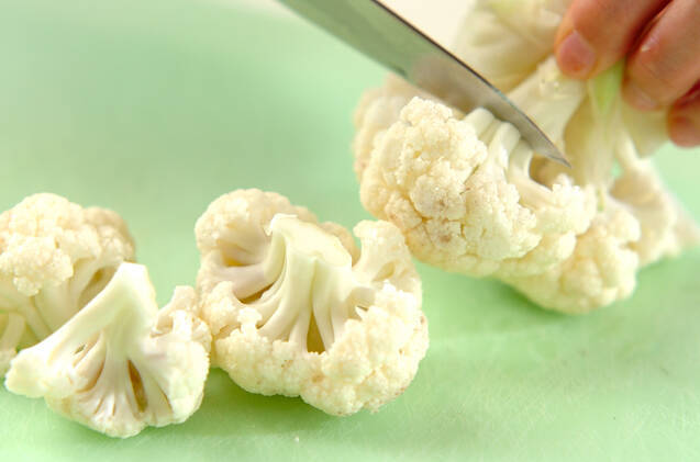 レンジでカリフラワーのピクルスの作り方の手順1