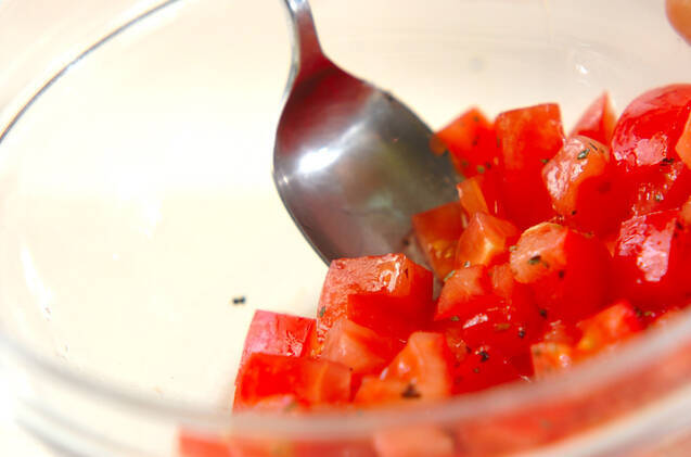 トマトのサッパリブルスケッタの作り方の手順4