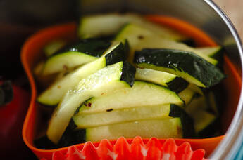 ズッキーニのハーブ炒め