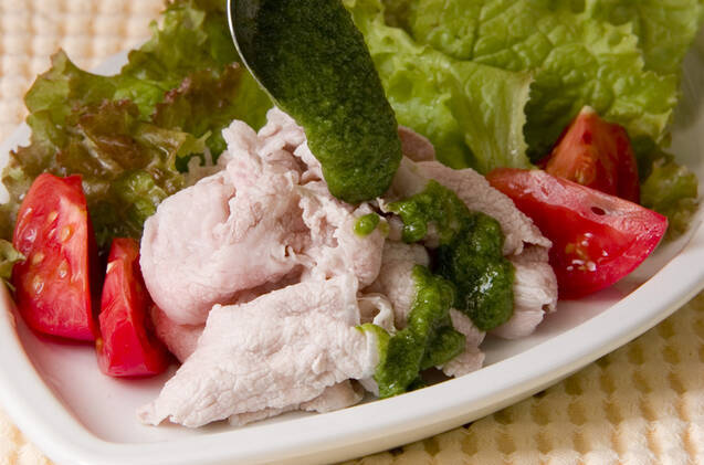 簡単万能なソースが決め手！冷しゃぶバジルソースの作り方の手順3