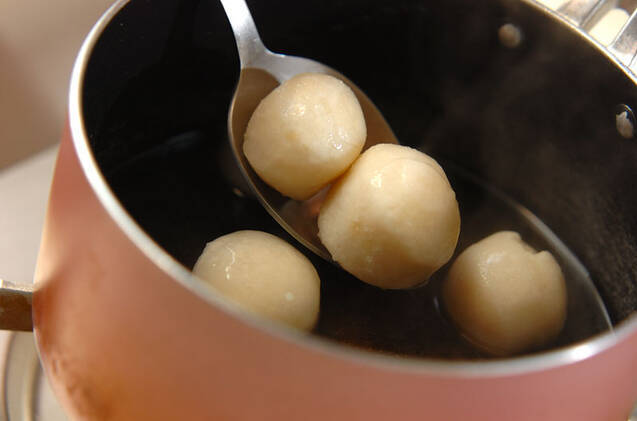 里芋とレンコンの梅肉和えの作り方の手順4