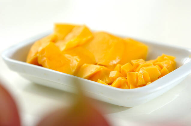 マンゴー杏仁(シミ・シワ予防)の作り方の手順1