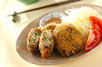 餃子メンチカツ