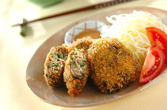 餃子メンチカツ