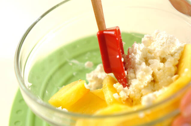 パインのカッテージチーズ和えの作り方の手順1