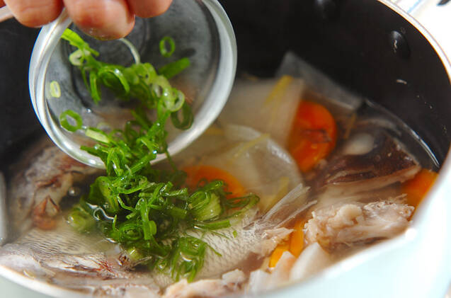 鯛のアラ汁の作り方の手順4