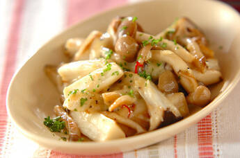 キノコのチーズ炒め