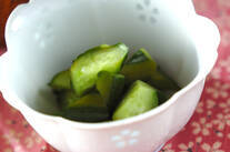 キュウリのみそ漬け