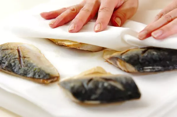 ふんわり柔らか！サバのさっぱりみぞれ煮の作り方2