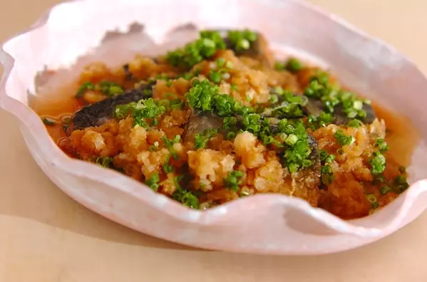 ふんわり柔らか！サバのさっぱりみぞれ煮